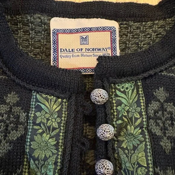 Dale of Norway Norwegian L Wool Cardigan Sweater Green/Black Shorter Length - Picture 2 of 11